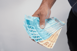 Como juntar dinheiro para quitar um empréstimo mais rápido