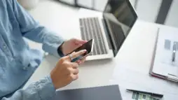 Seguro Celular do Cartão Como economizar não contratando seguros extras