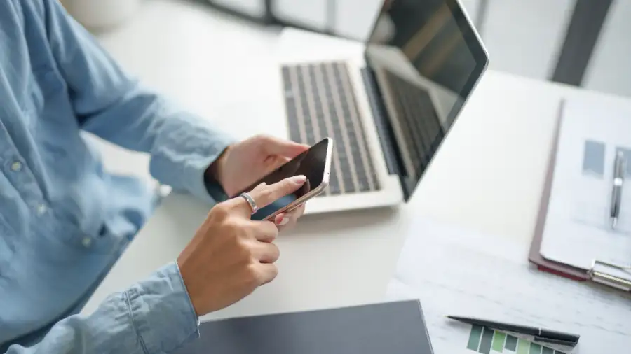 Seguro Celular do Cartão Como economizar não contratando seguros extras